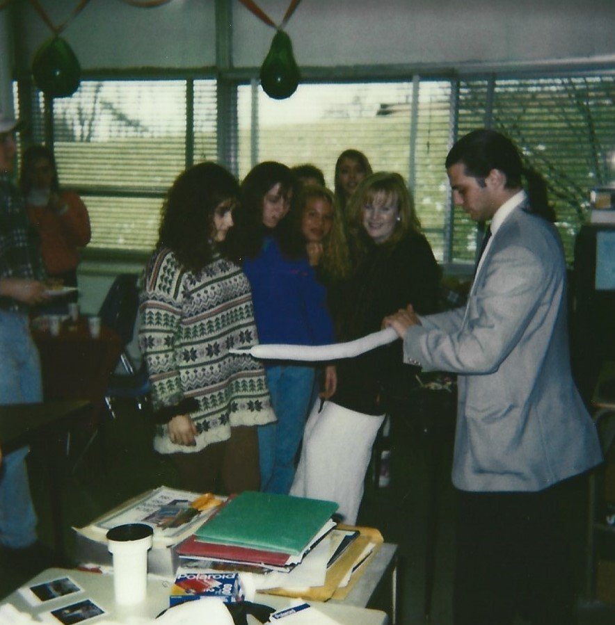 Holiday show with Santa and Mo Magic entertaining families